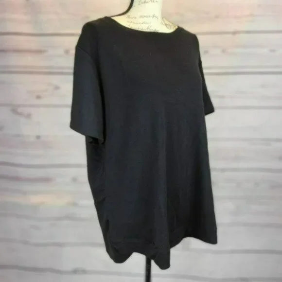 ♡3/$30♡ Danskin Short Sleeve Tunic Tee - Picture 3 of 5